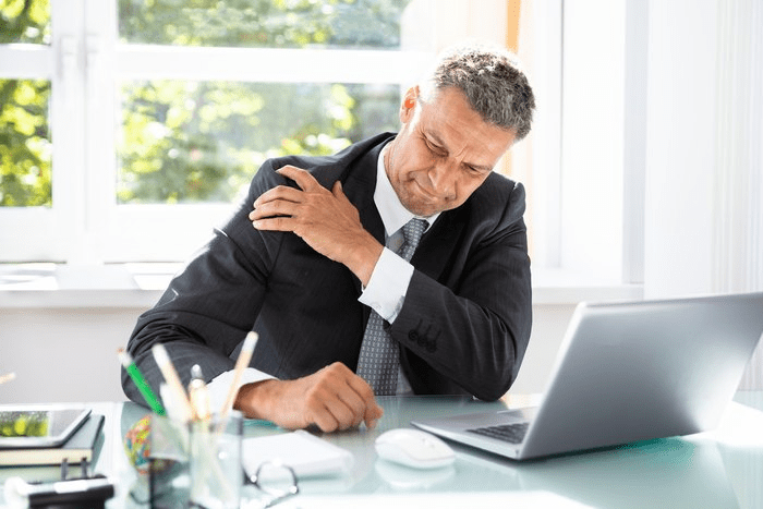 The problems of the aging shoulder